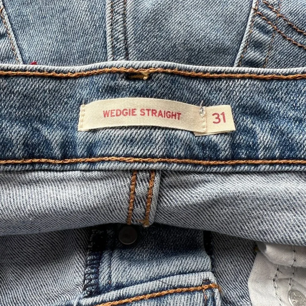 Levis Wedgie Straight Leg Distressed High-Waisted Jeans Womens Size 31X30